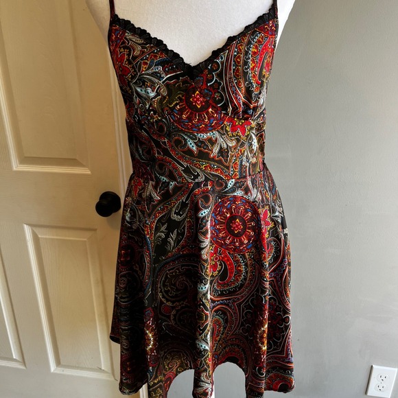 Paisley Print Mini Dress Black Lace Trim Sleeveless Party Cocktail Boho Babydoll - Picture 1 of 8